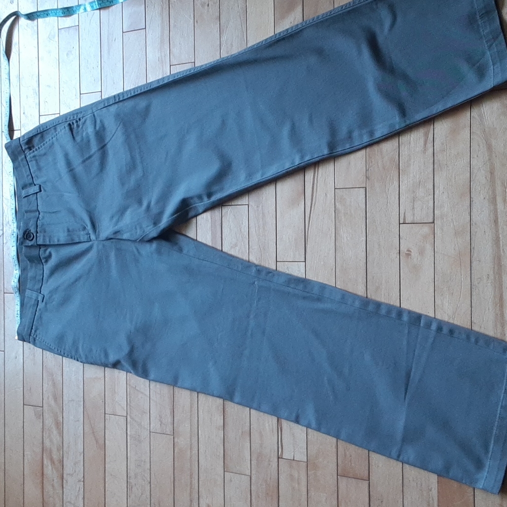 Men's chinos